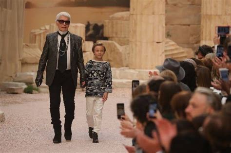 chanel plissé soleil|LA MODERNITÀ DELL’ANTICO .